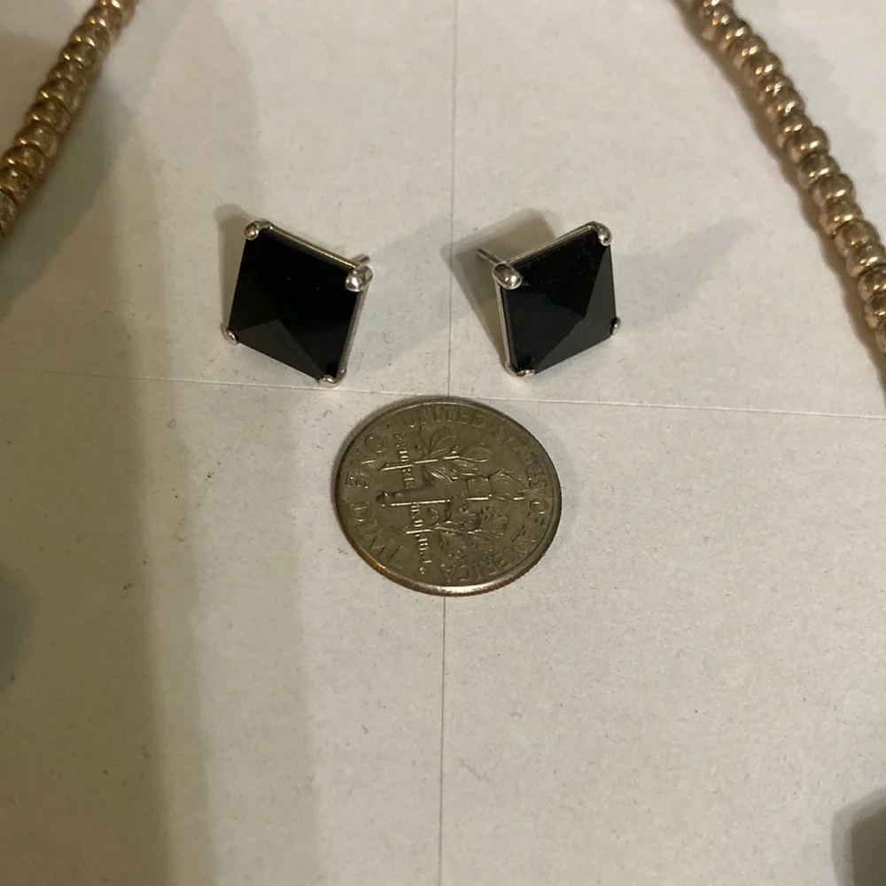 Elegant Black and Silver Necklace Set